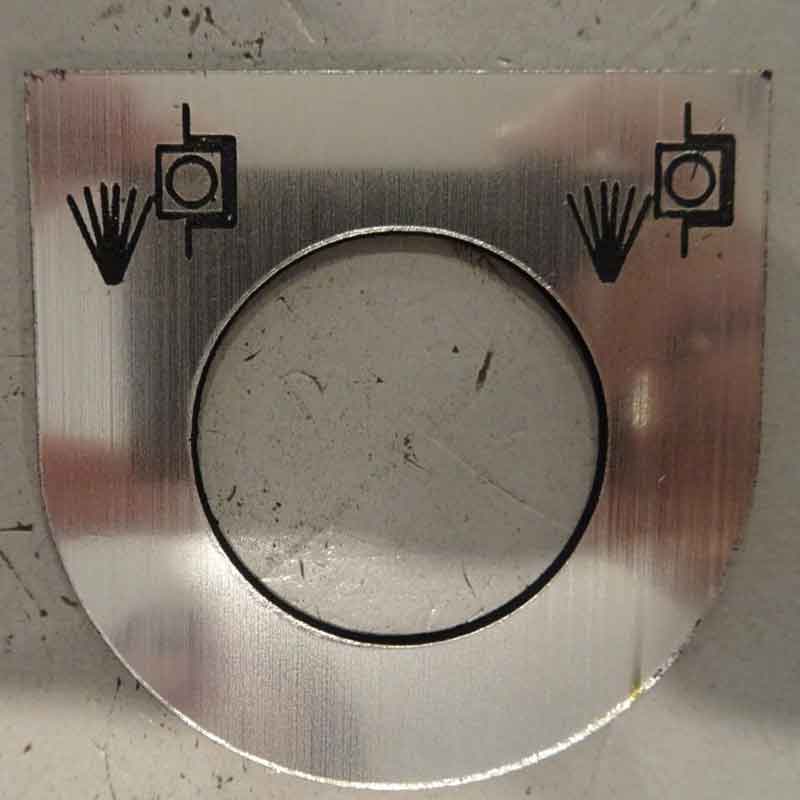 Botón de maquinaria grabado laser